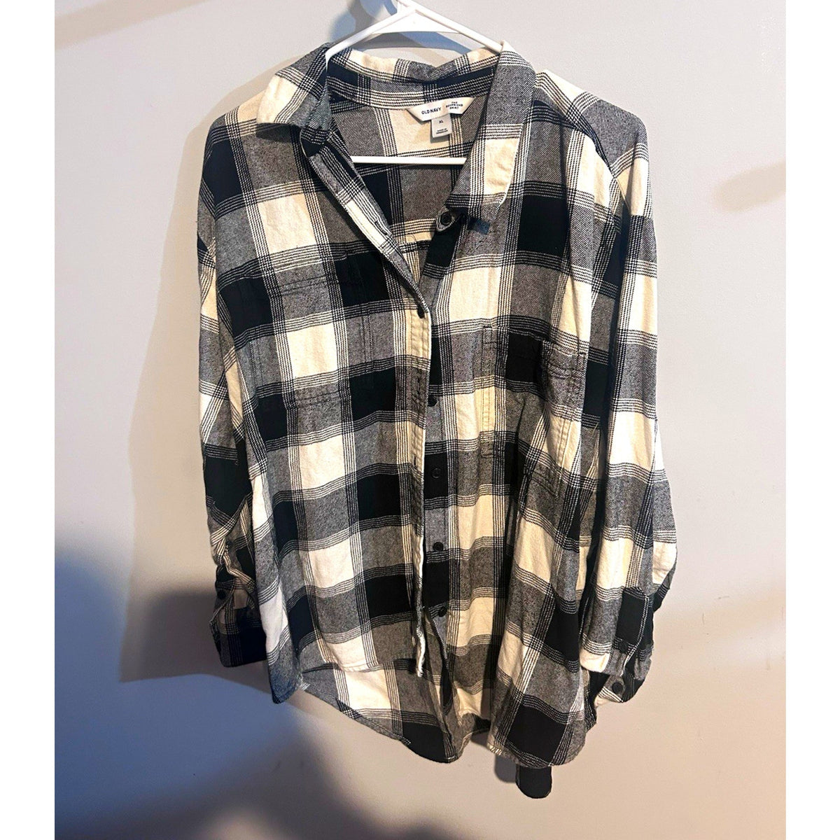 Old Navy The Boyfriend Shirt Flannel Plaid Button-Up Black/White/Gray XL