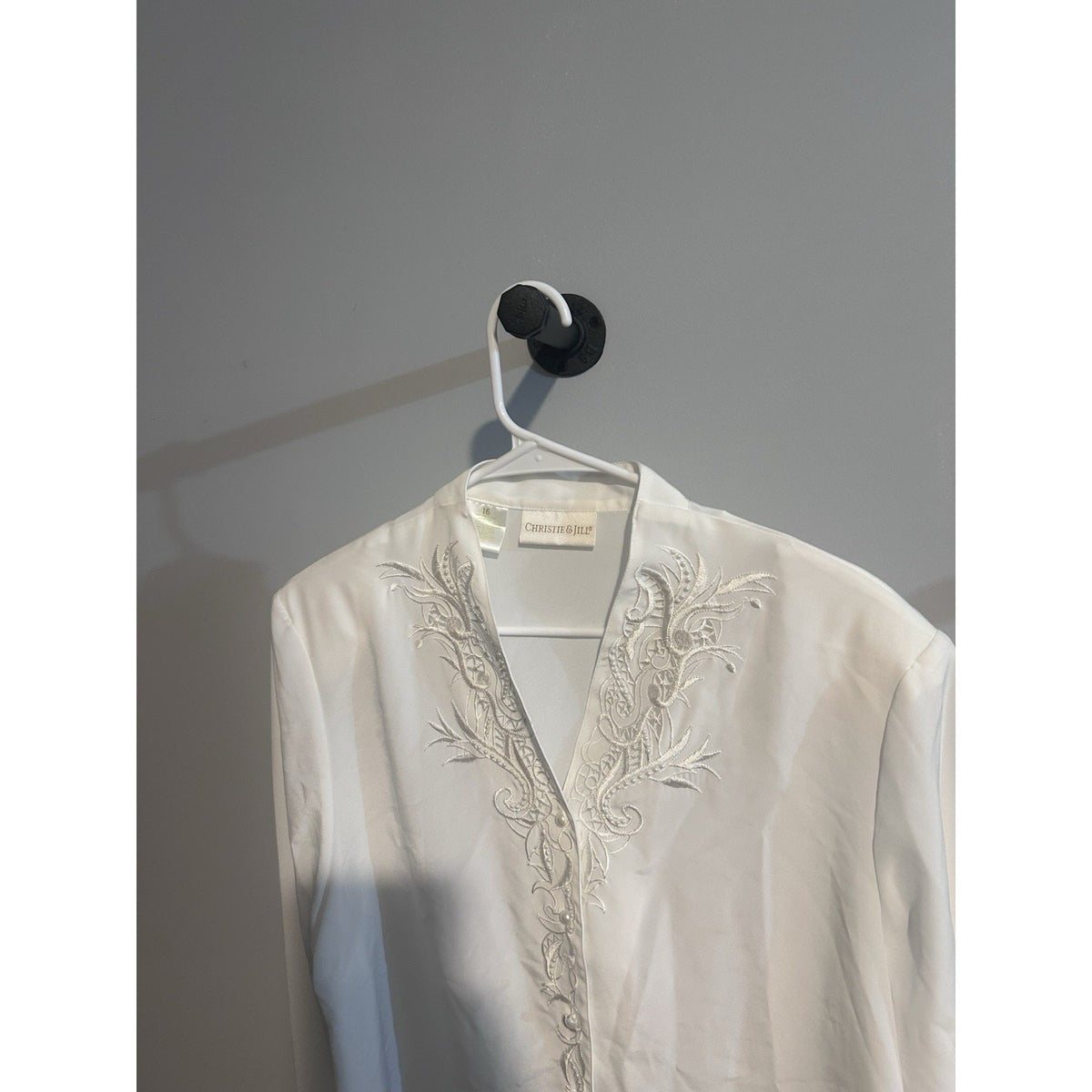 VTG Christie & Jill Blouse Women’s 16 White Beaded LS Button Up Embroidered