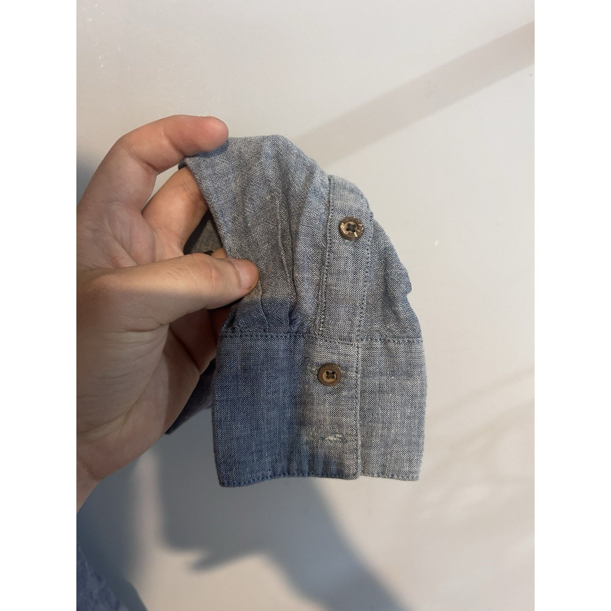 The North Face Blue Chambray Linen/Cotton Long Sleeve Button-Down Shirt S