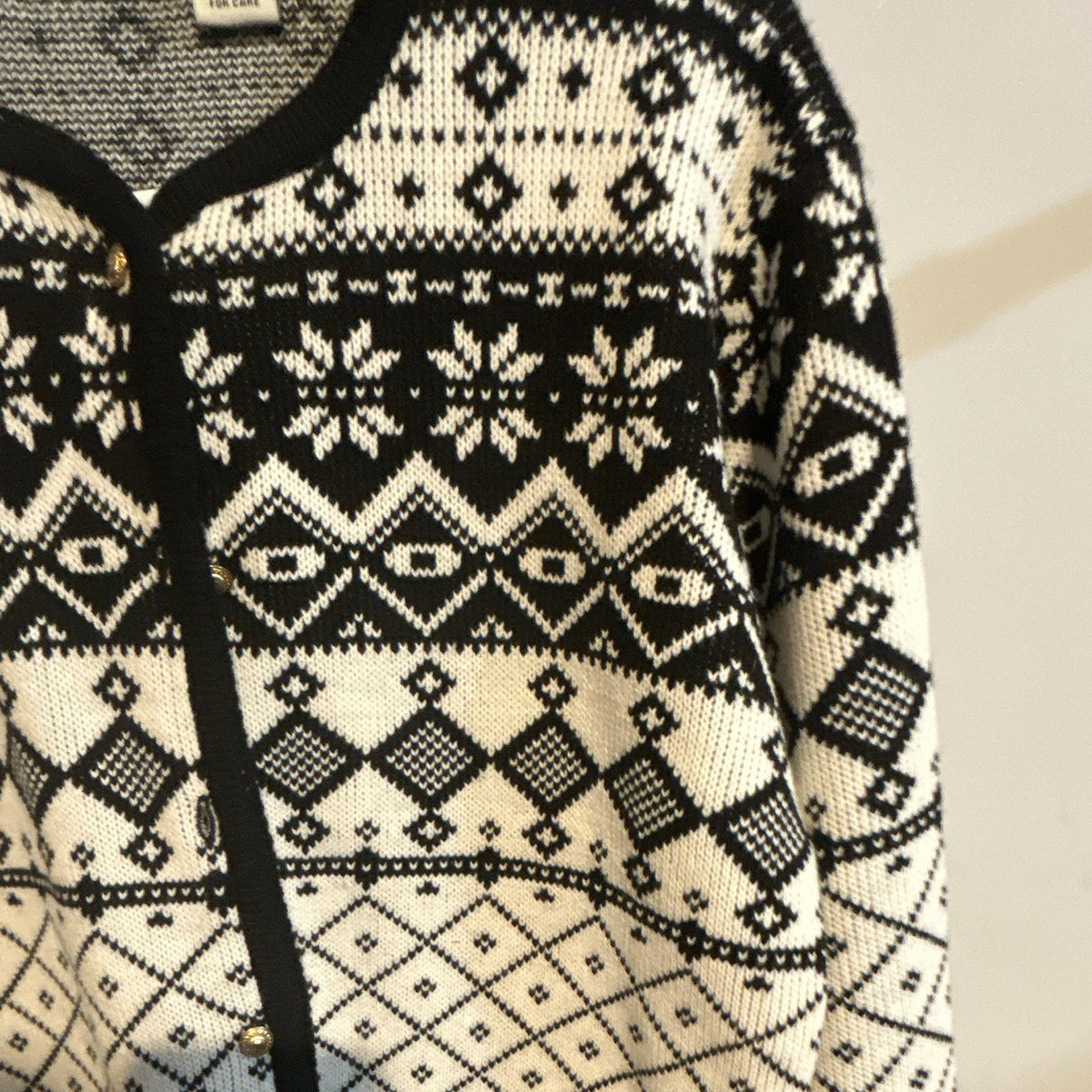 VTG Classic Elements Black/White Fair Isle Knit Button Front Pockets Cardigan M