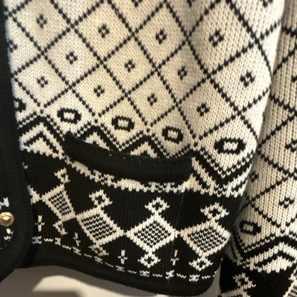 VTG Classic Elements Black/White Fair Isle Knit Button Front Pockets Cardigan M