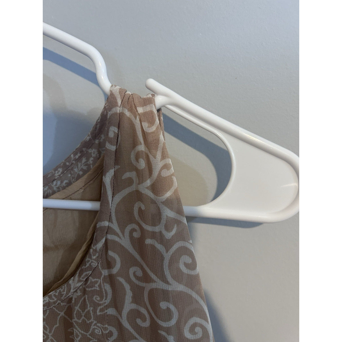 Saji Women Beige/White Floral Scoop Neck Chiffon Maxi Dress Lined Layered L