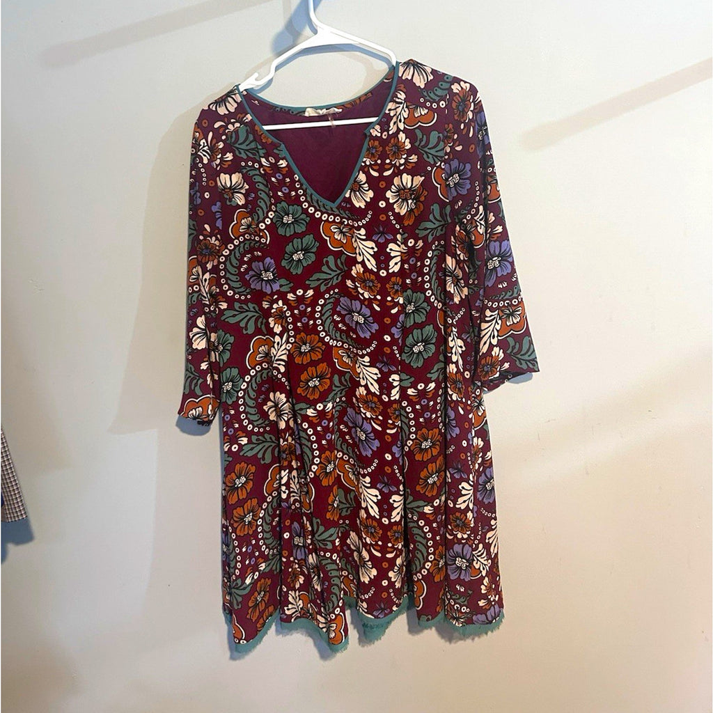 Entro Women Burgundy Floral Shift Dress M 3/4 Sleeve V-Neck Knee Lined
