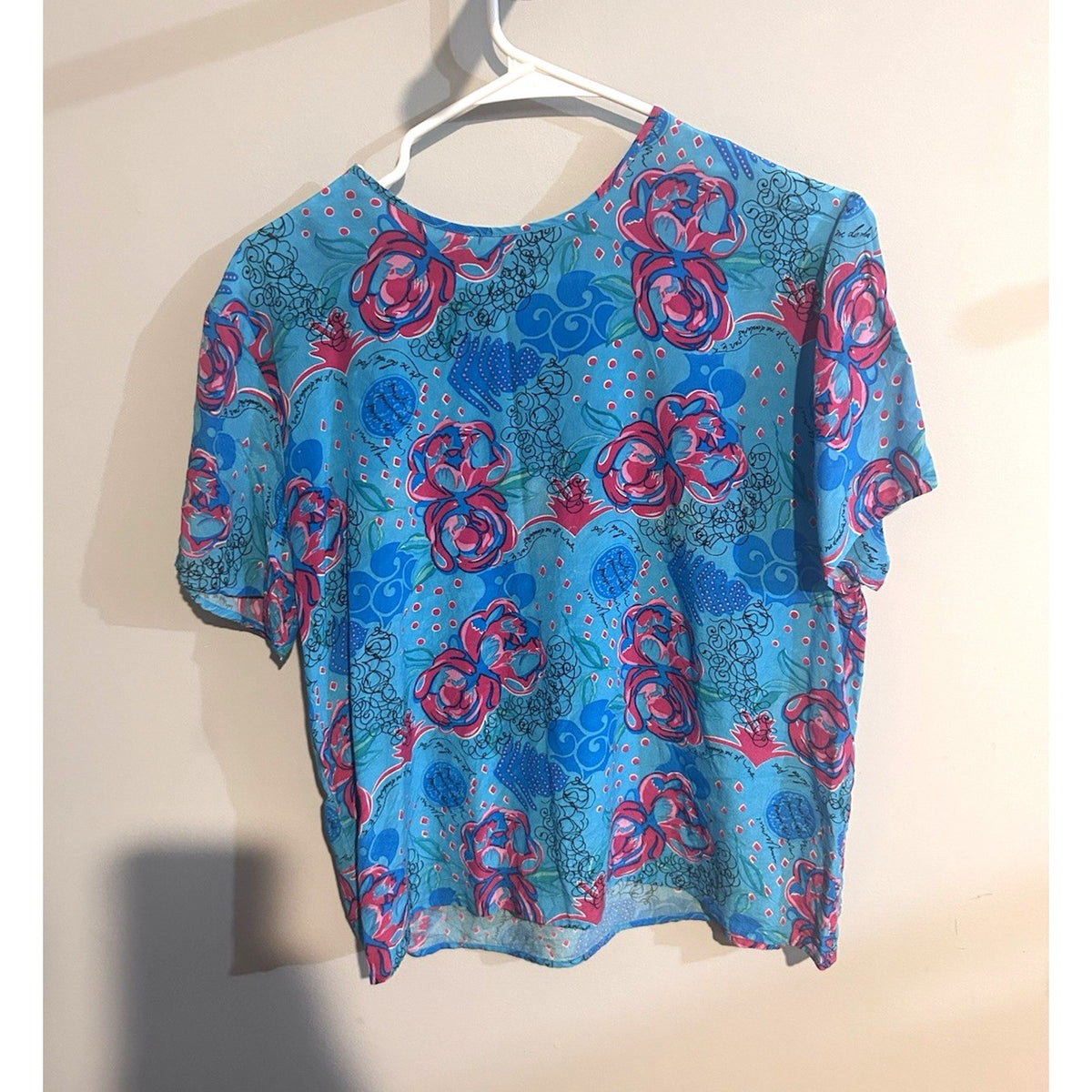 CLIO Women’s Blue Pink Floral Chiffon Blouse SS Round Neck Button Top Sz L