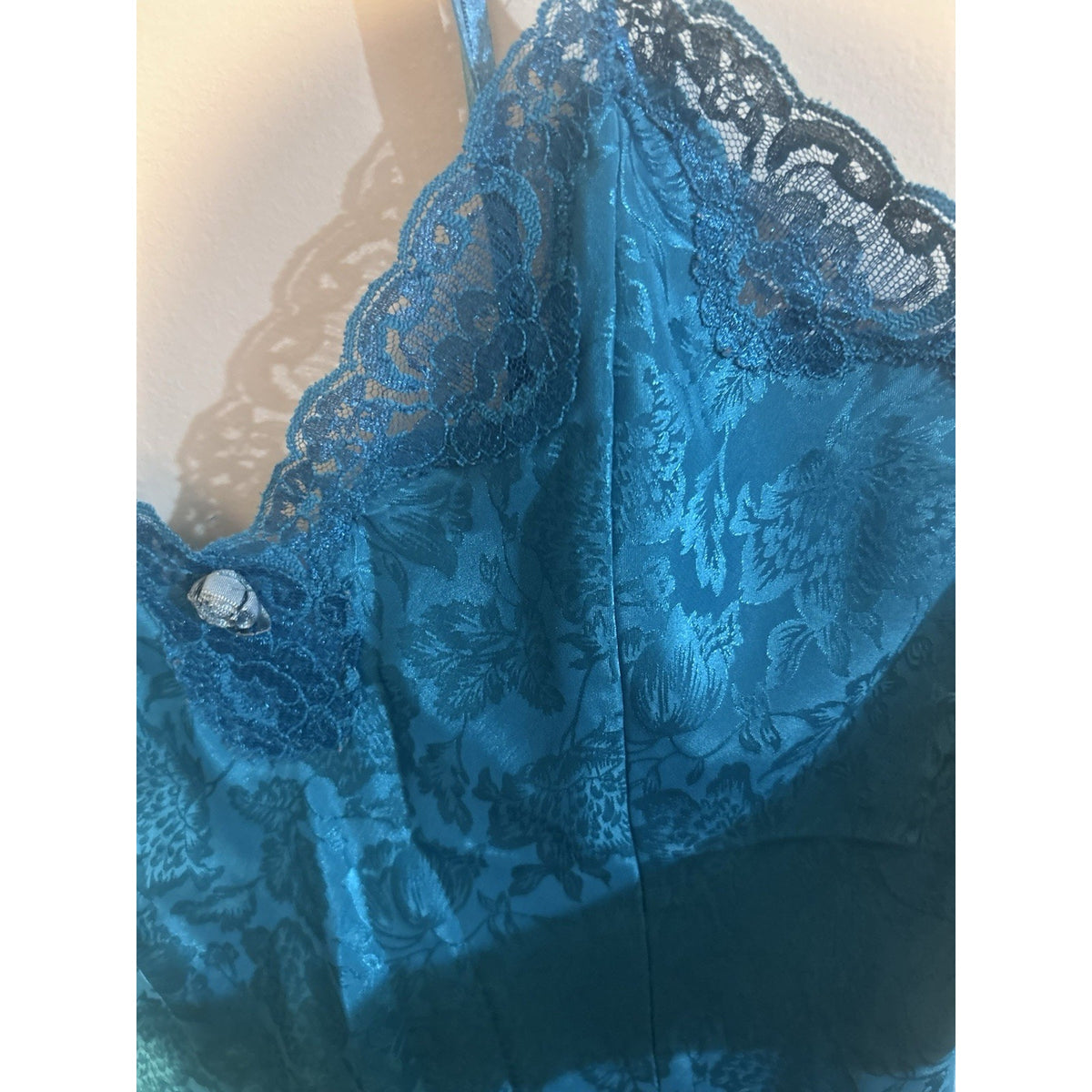 Adonna Women’s Blue Floral Lace V-Neck Sleeveless Chemise, Adjustable, M