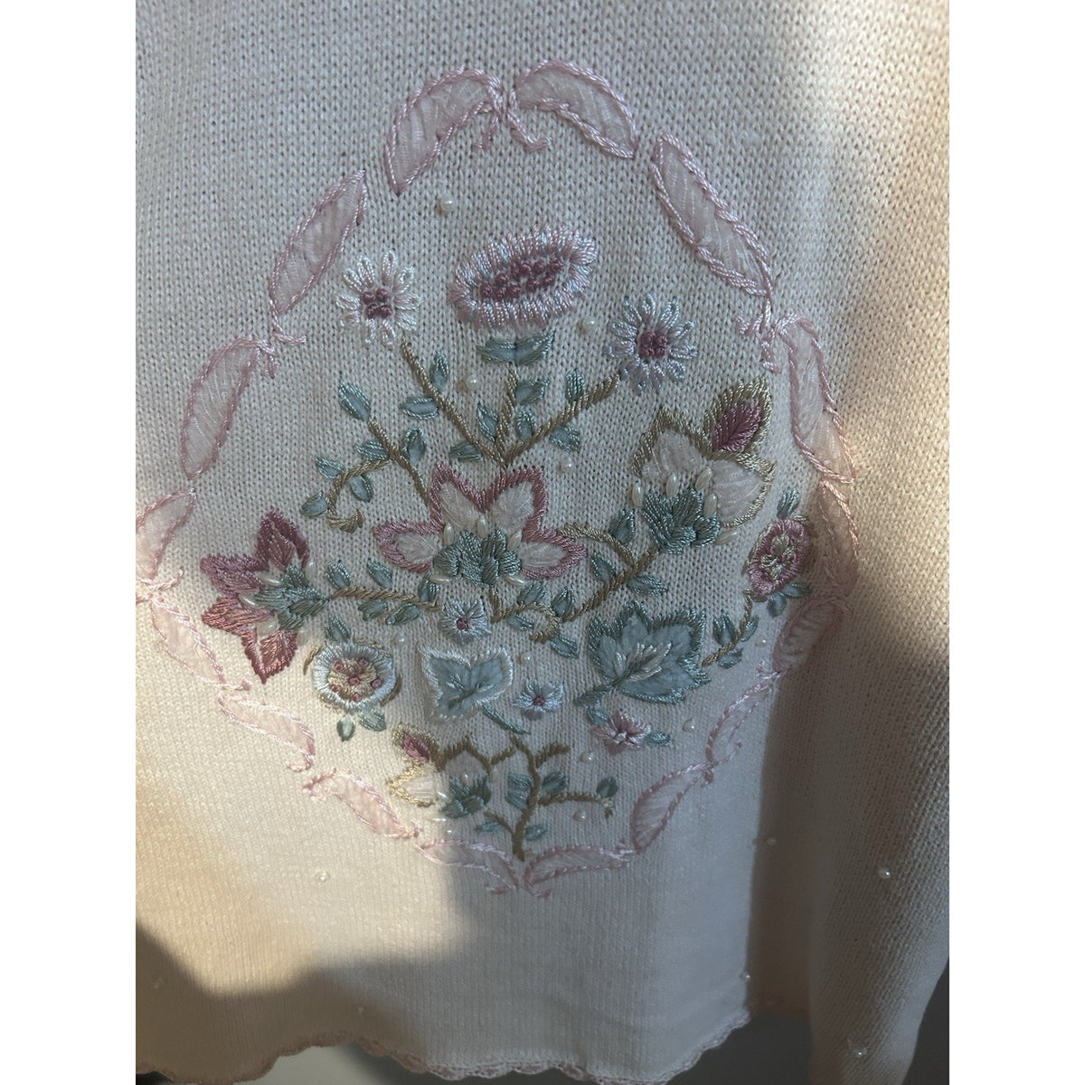 Shenanigans Women’s Beige Knit Crew Neck Floral Embroidered Beaded Sweater M VTG