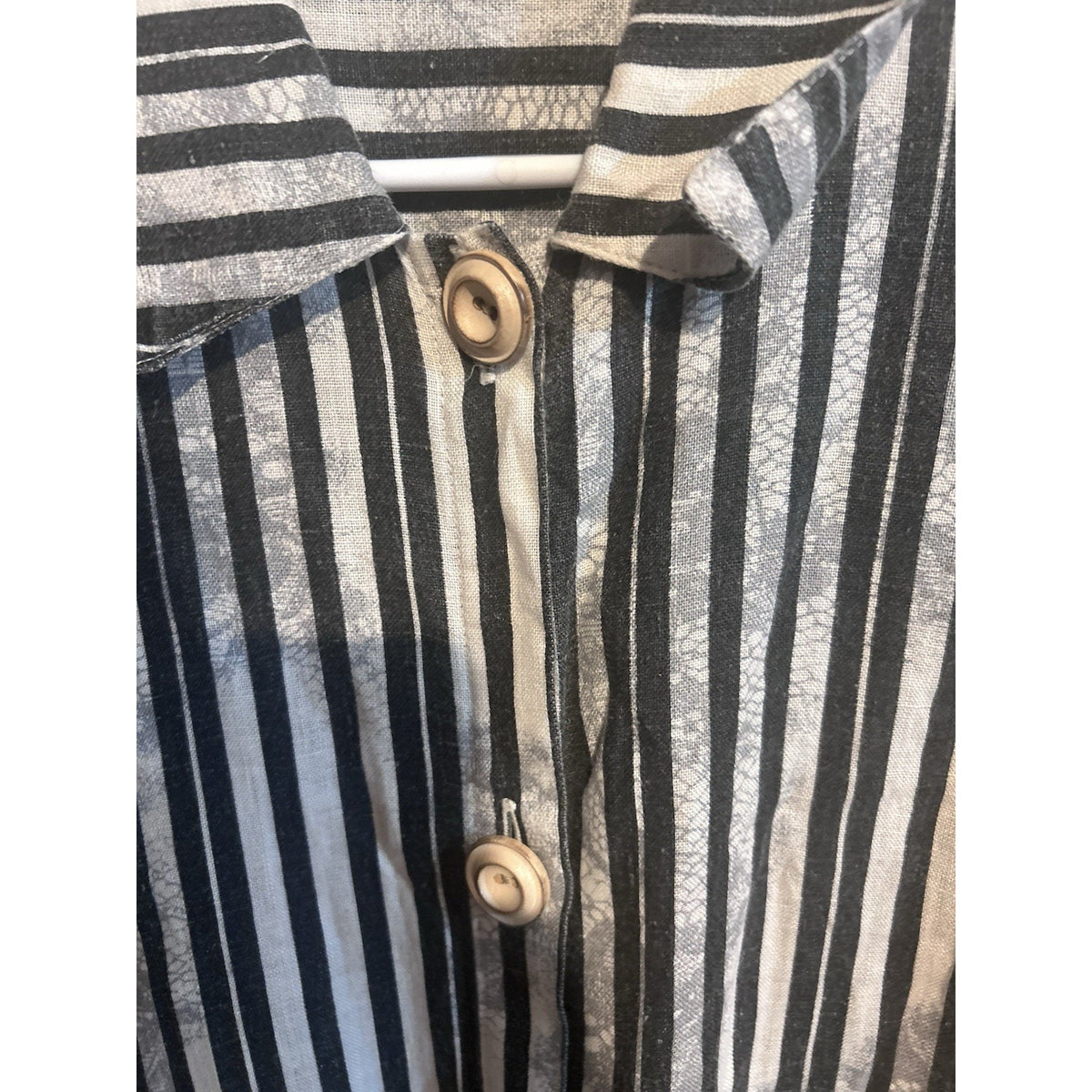 Perelle Studio Design Room Women’s Striped Collared LS Button-Up Pockets Sz S