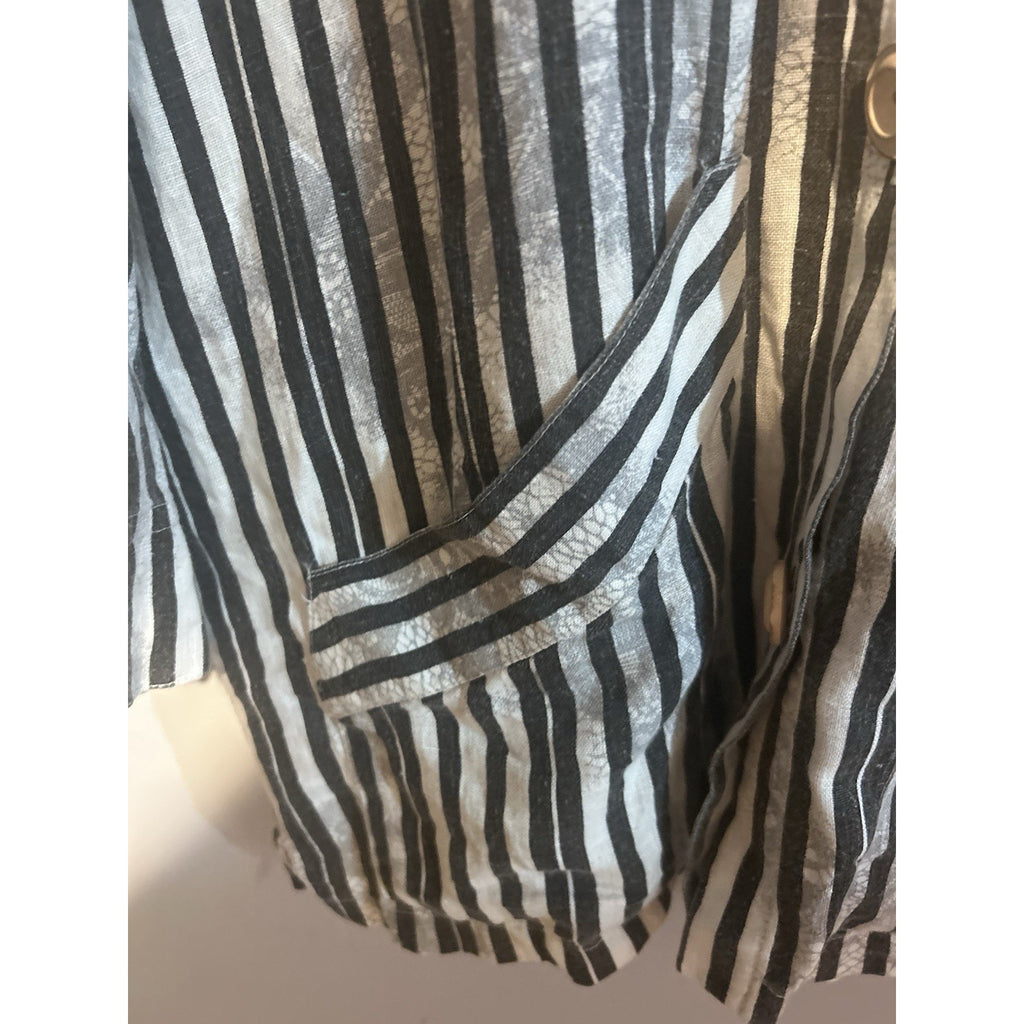 Perelle Studio Design Room Women’s Striped Collared LS Button-Up Pockets Sz S