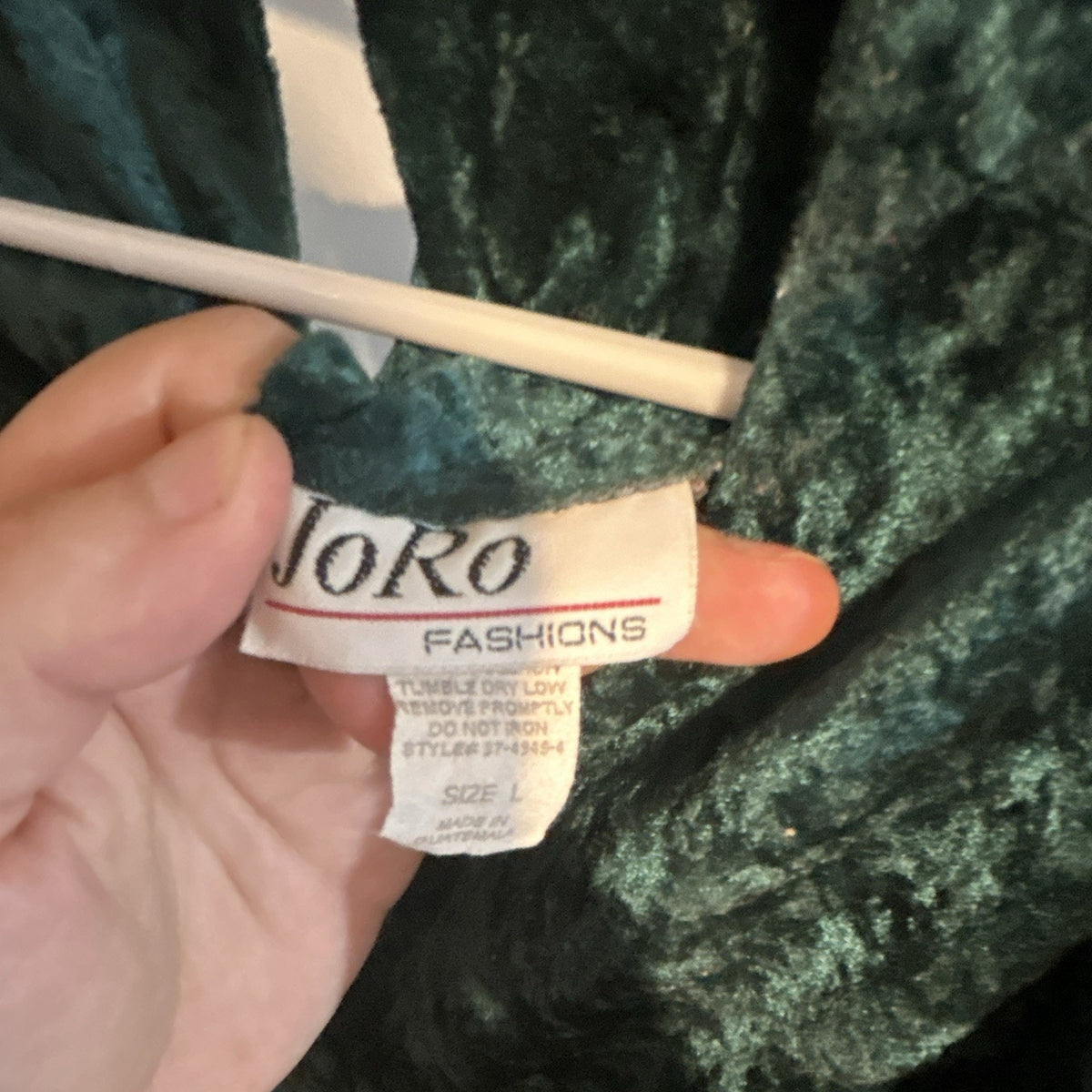 VTG JoRo Fashion Women’s Emerald Green Solid Velvet Blouse Top L SS Round Neck