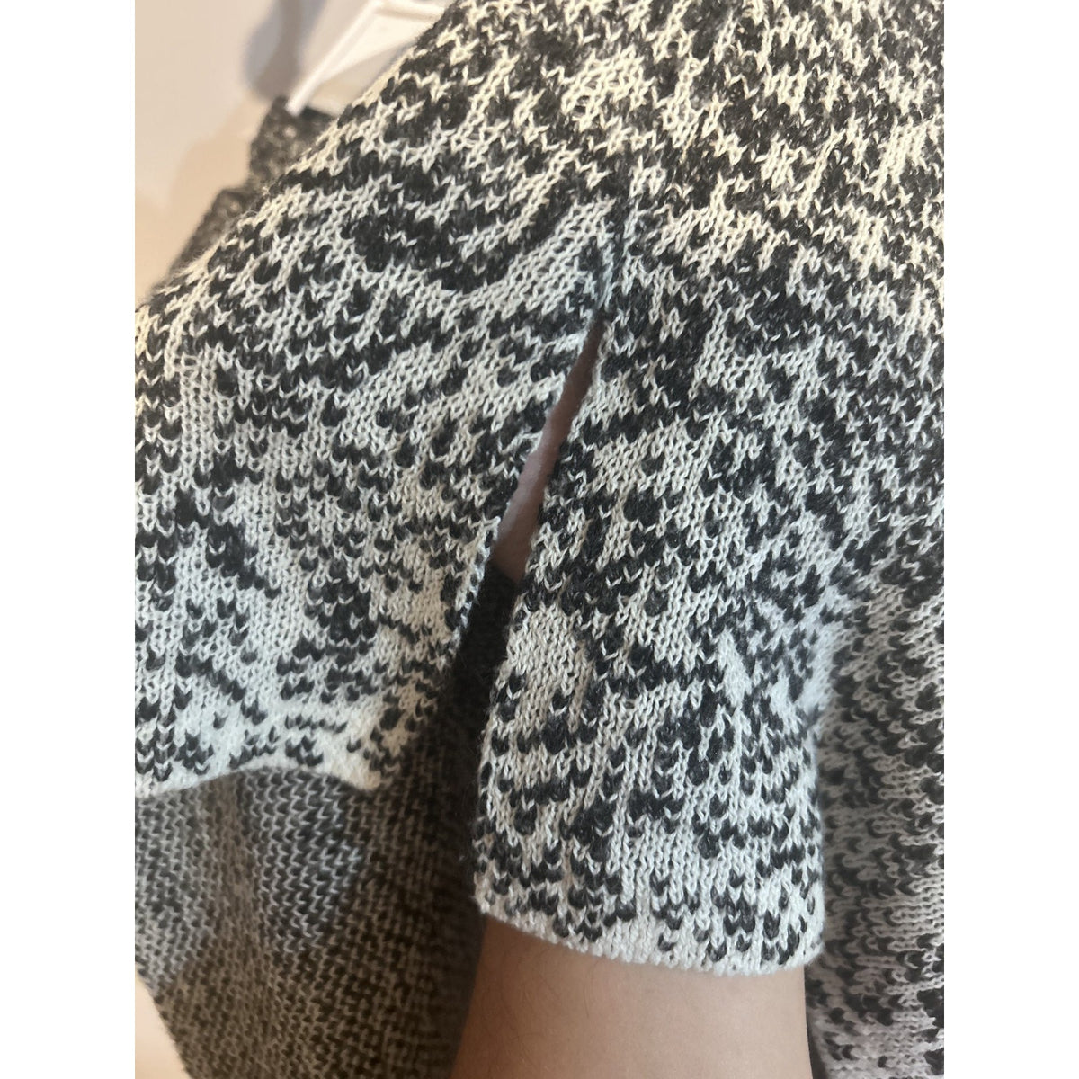 Pure Jill Women's Knit Sweater Size Medium Black and White Ombre Cotton Blend
