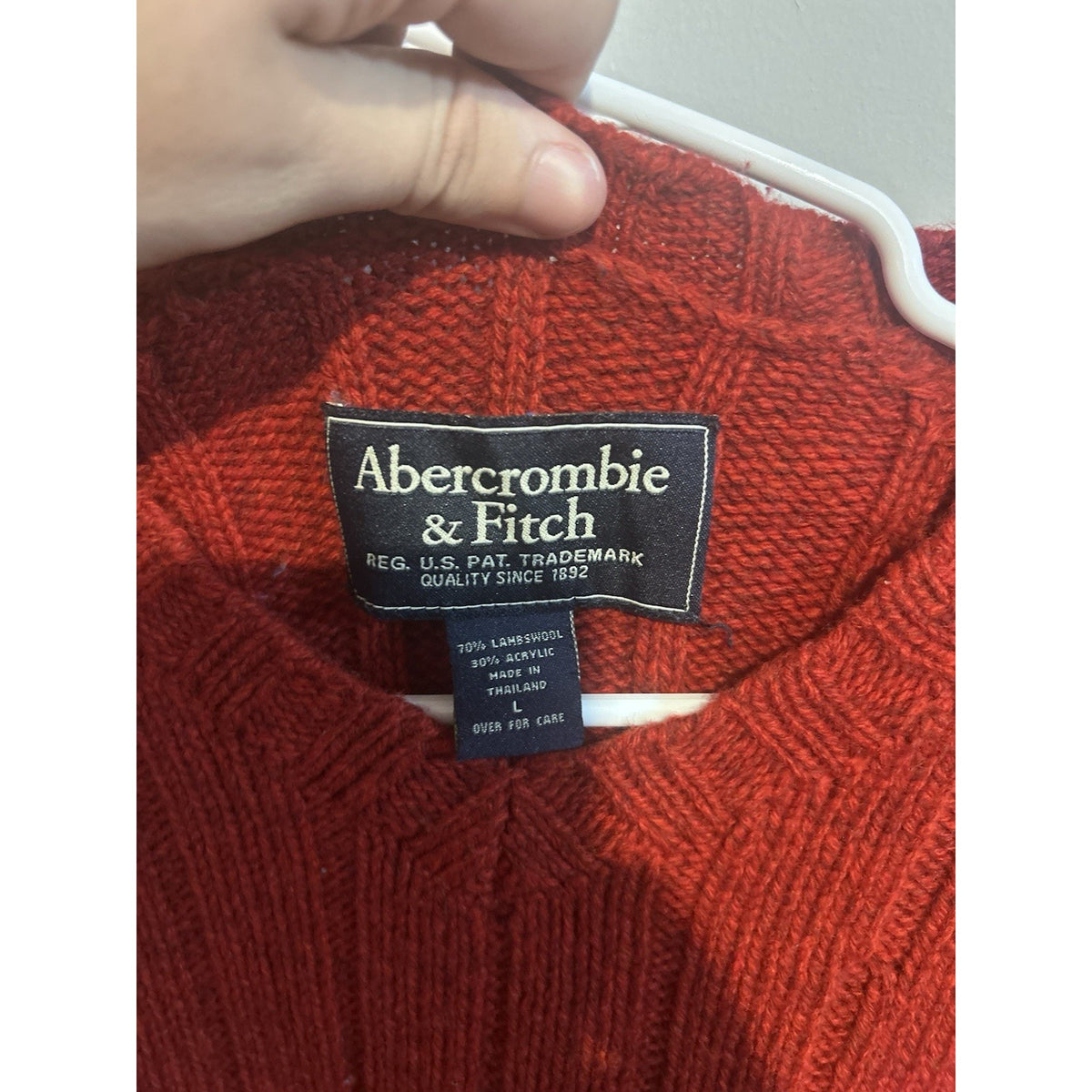 Abercrombie & Fitch Men's Red Cable Knit Pullover Sweater Size L