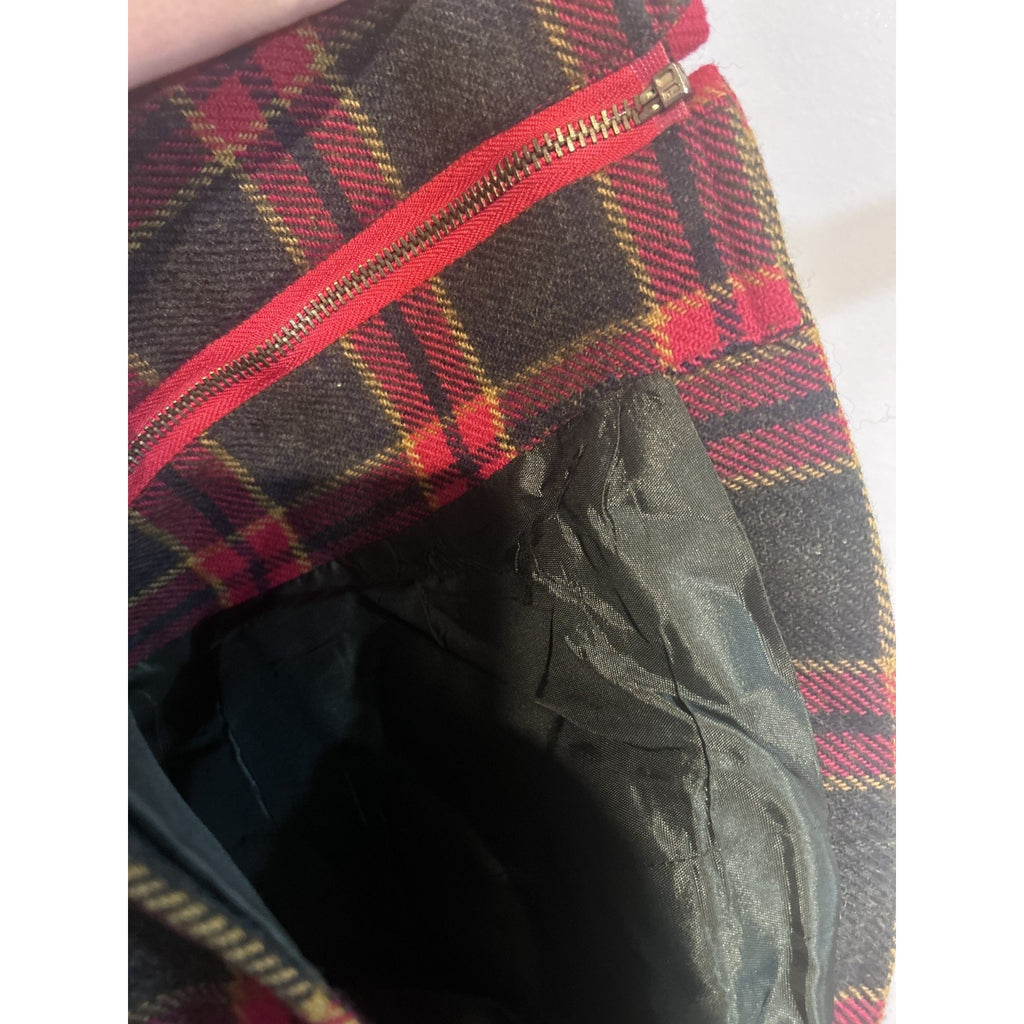Chaus Red and Gold Plaid Zip Up Blazer 100% Wool Shell Women's size 10