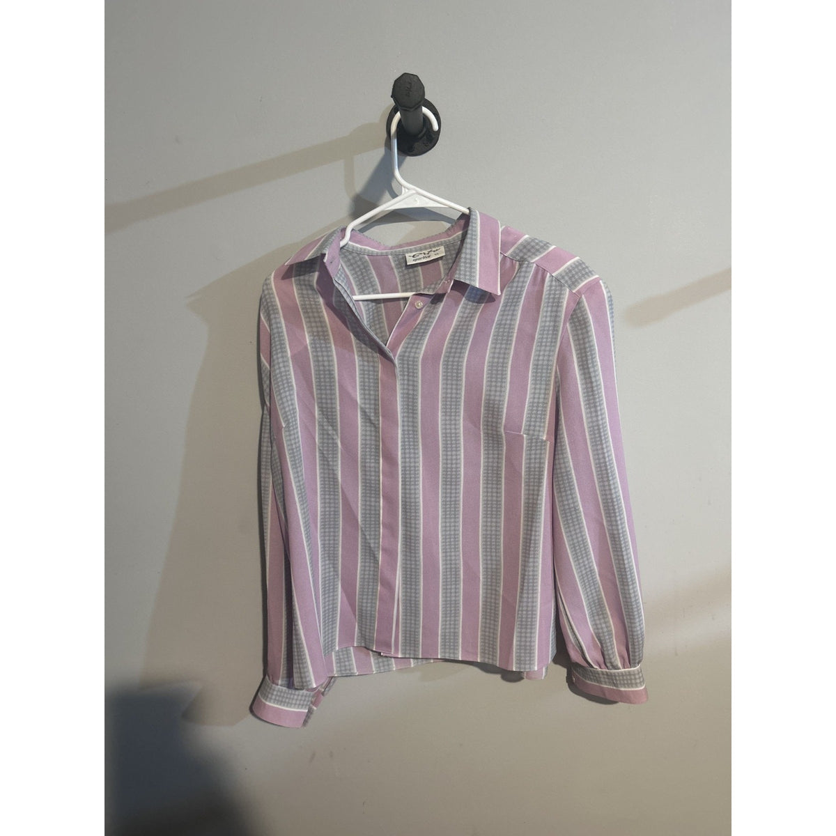 Cripo Sportive Women's 44 Button Down Vertical Stripe 100% Polyester Top