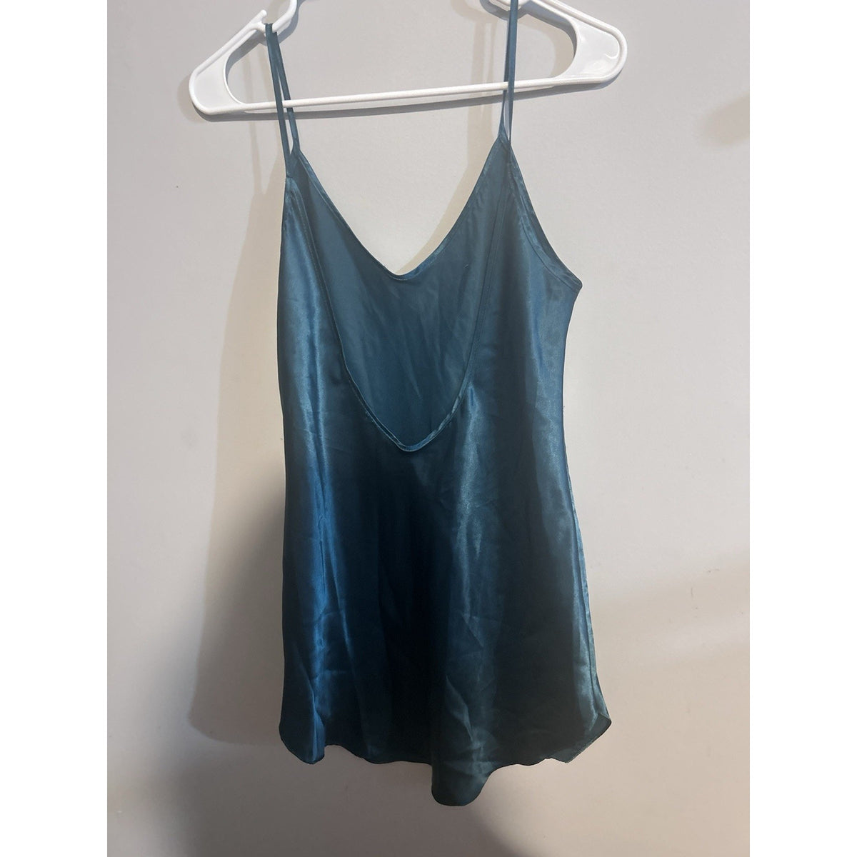 Honors Intimates Women’s Green Satin Full Slip, Size M, Polyester Solid